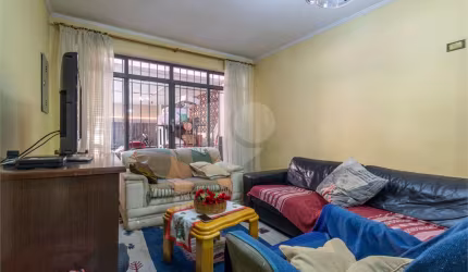 Sobrado com 3 quartos à venda ou para locação em Vila Sônia - SP
