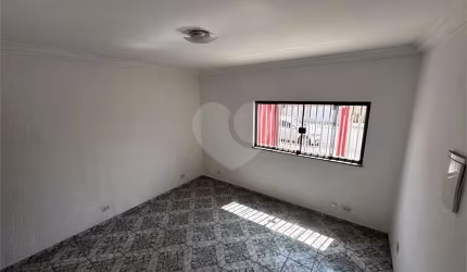 Sobrado com 3 quartos à venda em Vila Carrão - SP