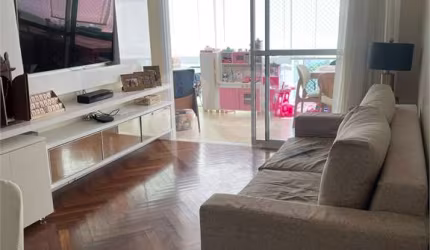 Apartamento com 3 quartos à venda em Aclimação - SP