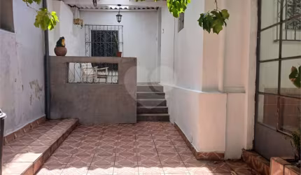 Casa térrea com 3 quartos à venda ou para locação em Pacaembu - SP