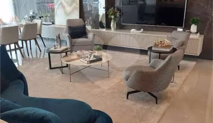 Apartamento com 3 quartos à venda em Brás - SP