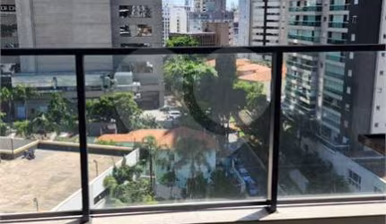 Apartamento com 4 quartos à venda em Aclimação - SP