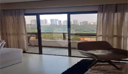 Apartamento com 4 quartos à venda em Aclimação - SP