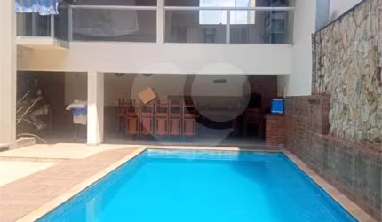 Casa com 4 quartos à venda ou para locação em Vila Aricanduva - SP