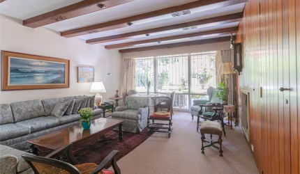 Casa térrea com 4 quartos à venda em Alto De Pinheiros - SP
