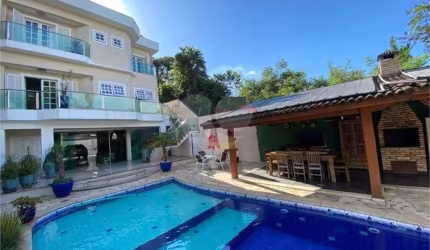 Casa com 4 quartos à venda em Vila Albertina - SP