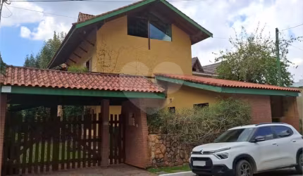 Sobrado com 4 quartos à venda em Horto Florestal - SP