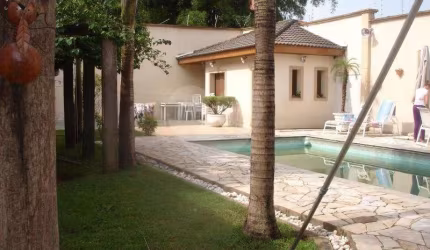 Casa térrea com 4 quartos à venda em Jardim Virginia Bianca - SP