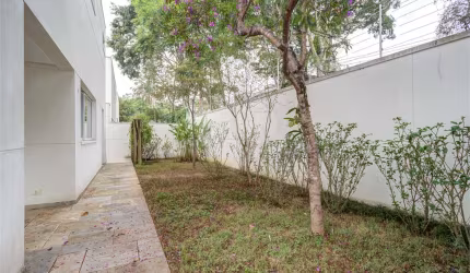 Condomínio com 4 quartos à venda ou para locação em Jardim Cordeiro - SP
