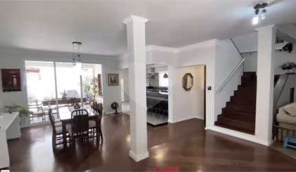 Casa com 4 quartos à venda em Jardim Guanca - SP