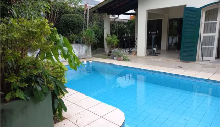 Sobrado com 4 quartos à venda ou para locação em Butantã - SP