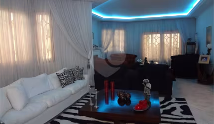 Condomínio com 4 quartos à venda em Tucuruvi - SP