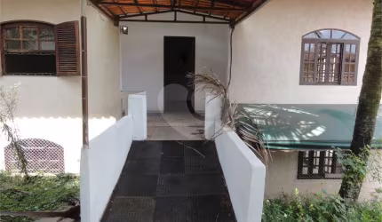 Casa térrea com 4 quartos à venda ou para locação em Vila Albertina - SP