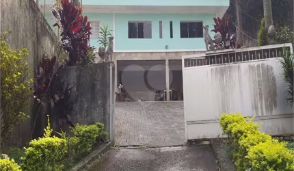 Casa térrea com 4 quartos à venda ou para locação em Tucuruvi - SP