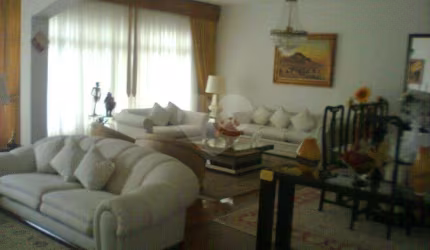 Casa térrea com 4 quartos à venda em Vila Albertina - SP