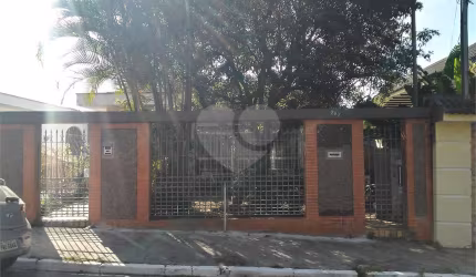 Casa com 4 quartos à venda em Vila Albertina - SP