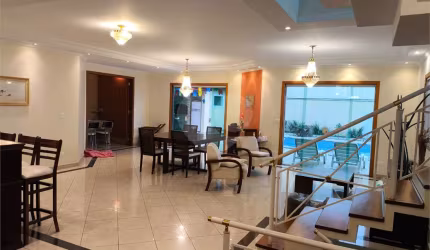 Sobrado com 4 quartos à venda em Vila Albertina - SP