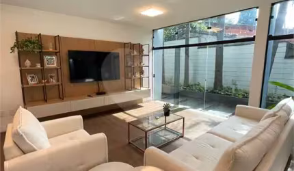 Casa com 5 quartos à venda em Vila Albertina - SP