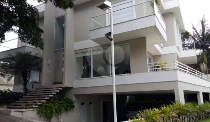 Casa com 4 quartos à venda em Vila Irmãos Arnoni - SP
