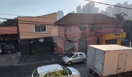 Prédio inteiro à venda em Santana - SP