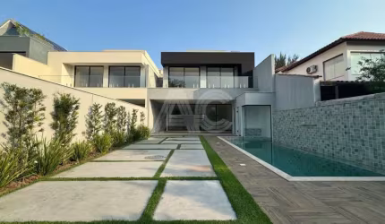 Casa em condomínio fechado com 4 quartos à venda na Rua Mário Albuquerque, Barra da Tijuca, Rio de Janeiro, 380 m2 por R$ 3.690.000