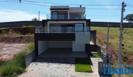 CASA ASSOBRADADA - LOTEAMENTO GREENFIELD - SP