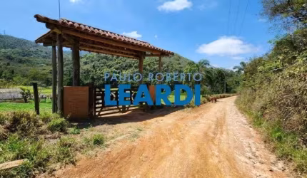 SÍTIO - PIÃO - SP