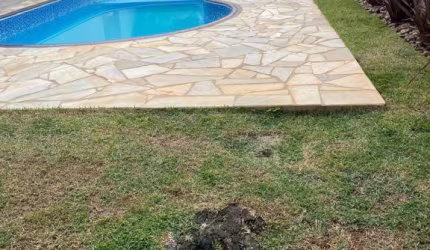 Belíssima casa disponível para venda e locação no Nova Gardênia.