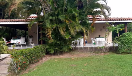 LINDA casa 3/4 na Estrada do Coco