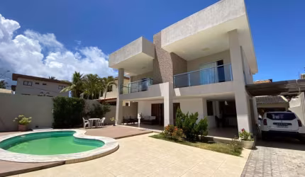 Casa 5/4 em Vilas do Atlantico