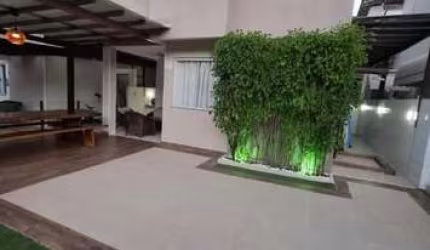 Sobrado 4 suítes em Abrantes