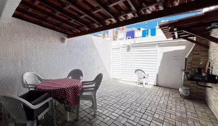 Casa com 3 dormitórios à venda, 110 m² por R$ 510.000 - Ipitanga - Lauro de Freitas/BA