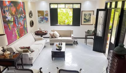 Casa com 4 dormitórios à venda, 380 m² por R$ 1.700.000 - Vilas do Atlântico - Lauro de Freitas/BA