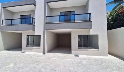 Casa com 4 dormitórios à venda, 179 m² por R$ 650.000 - Aracuí - Lauro de Freitas/BA