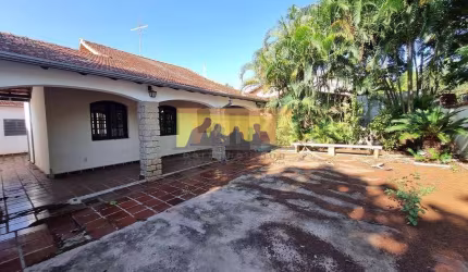 Casa à venda 3 Quartos, 1 Suite, 4 Vagas, 450M², Cidade Universitária II, Campinas - SP