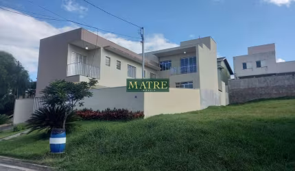 Casa para Locação em Condomínio – 4 Dormitórios