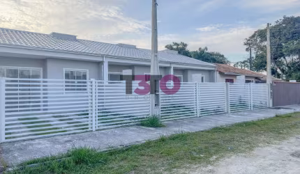 Casa com 2 quartos à venda na Rua Raul Seixas, 11, Balneário Primavera, Pontal do Paraná por R$ 250.000