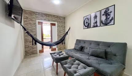 Apartamento mobiliado no centro da Vila Caiçara em Praia Grande.
