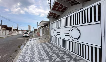 Casa em Praia Grande, Imperador com02 domr, sendo 01 suíte com 158,00 m2