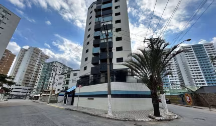 Apartamento em Praia Grande, na Ocian perto da Praia com 02 dormitorios.