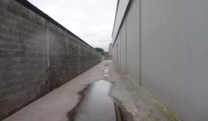 Aluga galpão 3.750m² fazendinha Santana De Parnaiba SP.