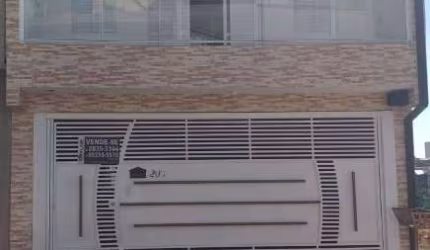 CASA COM TRÊS DORMITÓRIO E DUAS VAGAS DE GARAGEM - VILA VIANA, BARUERI