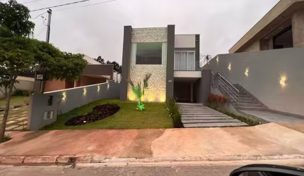 CASA A VENDA EM CONDOMINIO EM COTIA - SP