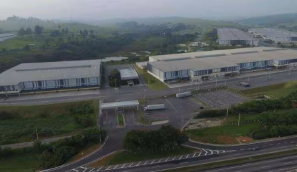 GALPÃO LOGÍSTICO PARA LOCAÇÃO EM CONDOMÍNIO DE 7.801 M² EM CAÇAPAVA - SP