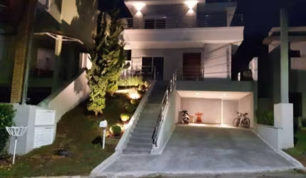 CASA PARA VENDA NO CONDOMÍNIO NEW VILLE - SANTANA DE PARNAÍBA