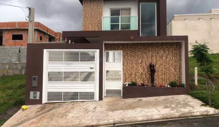 CASA PARA VENDA NO CONDOMÍNIO NOVA JAGUARI - SANTANA DE PARNAÍBA