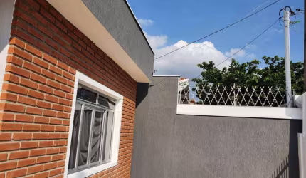 CASA A VENDA EM JUNDIAÍ.