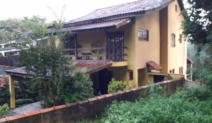 CASA A VENDA EM CAJAMAR - JORDANESIA - ALPES DOS ARACAS.