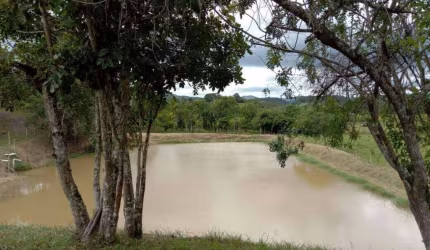 SÍTIO A VENDA COM 5 ALQUEIRES EM MIRACATU - SP
