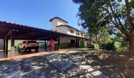 CASA EM CONDOMÍNIO DE 700 M² CONSTRUÍDO